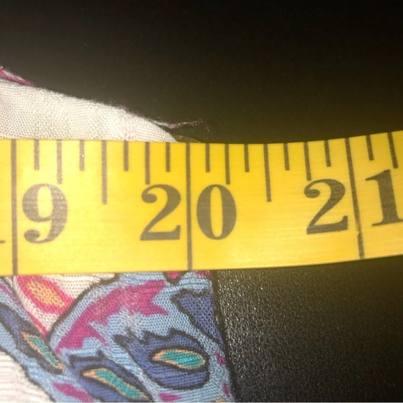 $9 Sale Trixxi Sleeveless Top Floral White Lined Back Cutout Button Embroidered - Picture 13 of 13